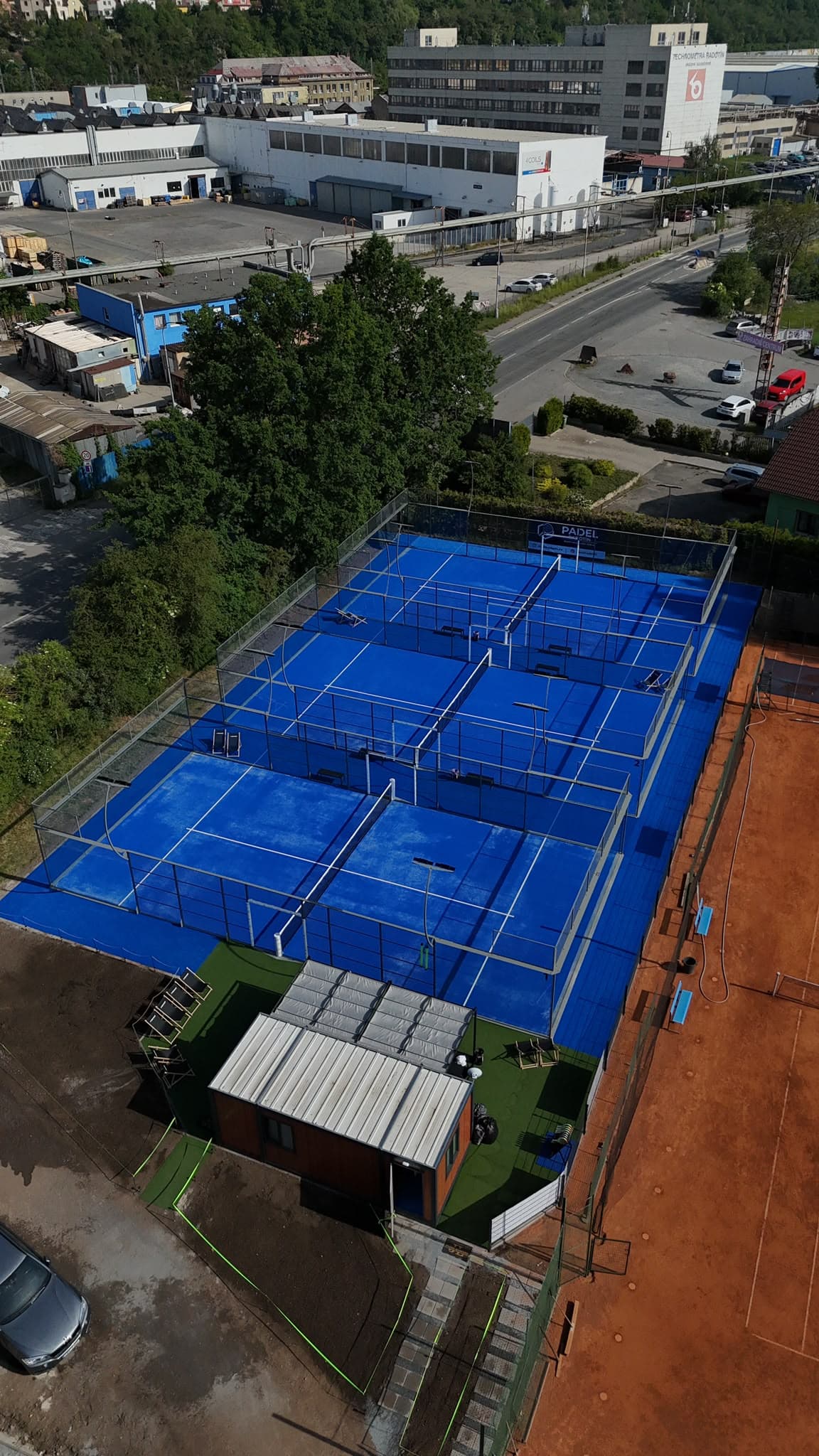 Padelový kurt
